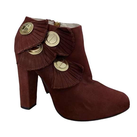 Kat maconie / ruffle fan embellished maroon suede ankle boot booties 9 - Picture 1 of 7